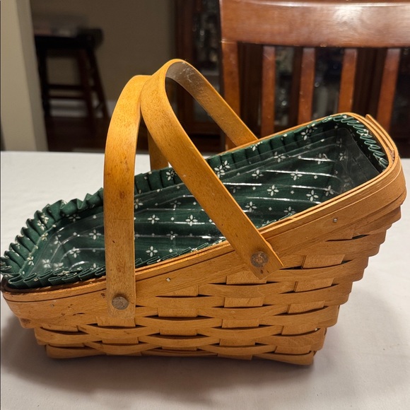 Longerberger Holiday Sleigh Basket. 1995 - Picture 5 of 8